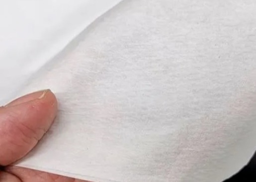 comprare Filtro di tessuti fusi per la produzione di maschere ordinarie/maschere mediche online manufacture