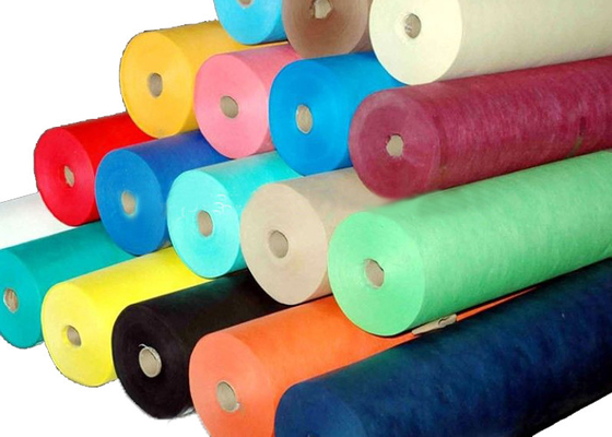 comprare 3 strati hanno laminato non il tessuto, tessuto del Nonwoven di Spunbond del polipropilene online manufacture