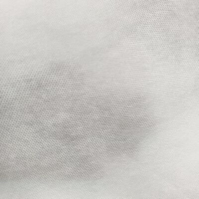 Buona permeabilità all'aria SMS Nonwoven Keep Warm Anti UV per l'agricoltura anti gelato